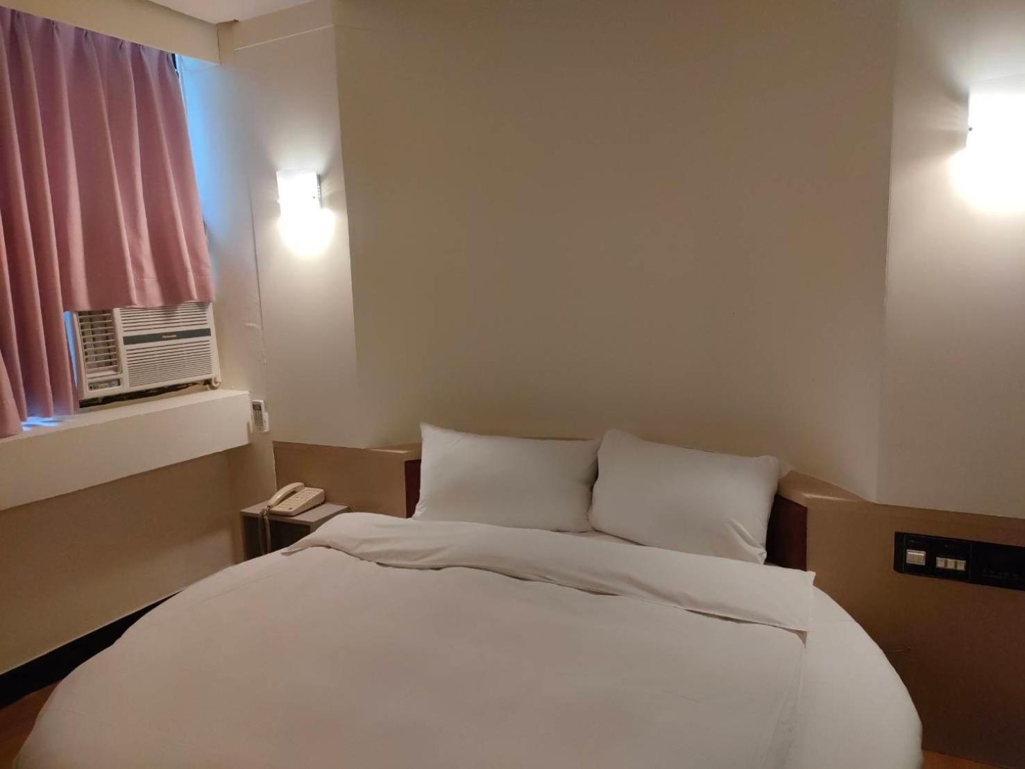 Dc Hotel Đài Trung Ngoại thất bức ảnh