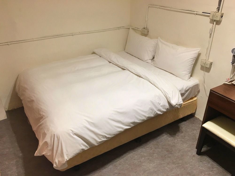 Dc Hotel Đài Trung Ngoại thất bức ảnh